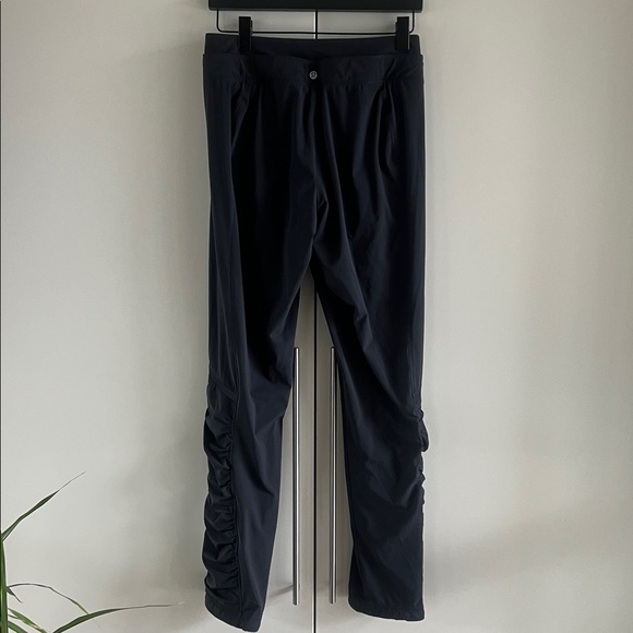 Lululemon Runderful Pant - Picture 7 of 10